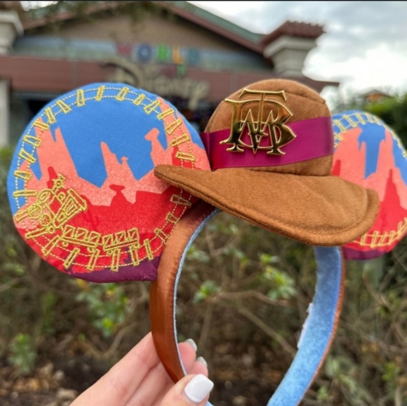 NWT Big Thunder Mountain Mickey Ears - Picture 1 of 5